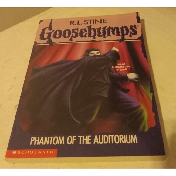 R.L. Stine's Goosebumps Book #24 Phantom Of The Auditorium Preowned - Picture 5 of 8